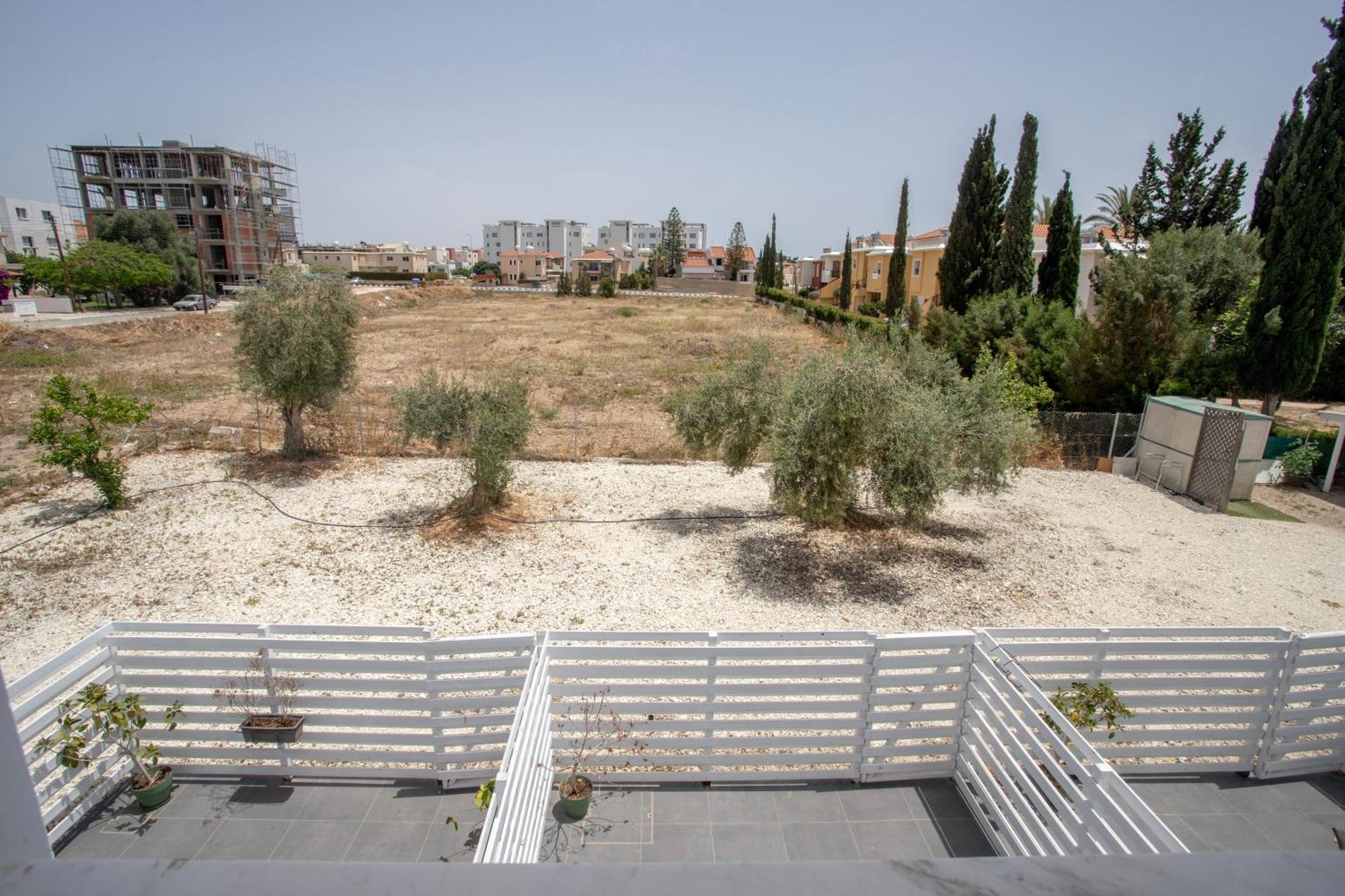 2bd Garden